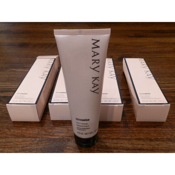 Mary Kay Timewise 3-in-1 Cleanser 4.5 oz Lot of 4 New - Picture 1 of 2
